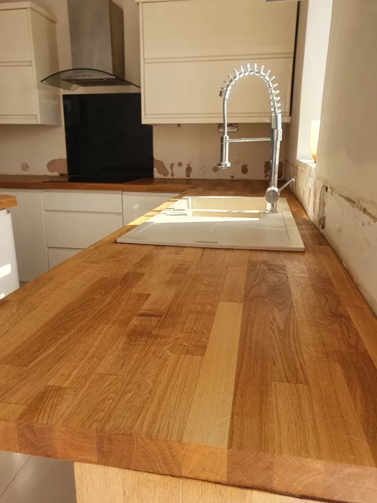 Kitchen worktop sanding then oiled with Magic Oil 2K